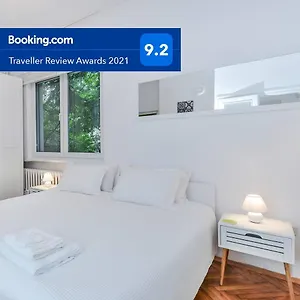 The Charming - One Bedroom By Flat Mаnager Apartment